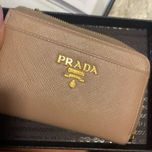 PRADA SAFFIANO LEATHER KEYCHAIN WALLET